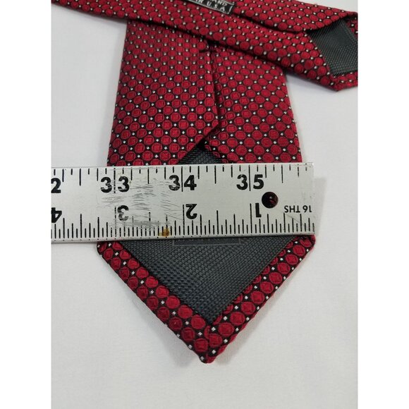 JZ Richards Mens Red Silk Tie Made In USA Geometric Circles in Squares - Picture 6 of 9